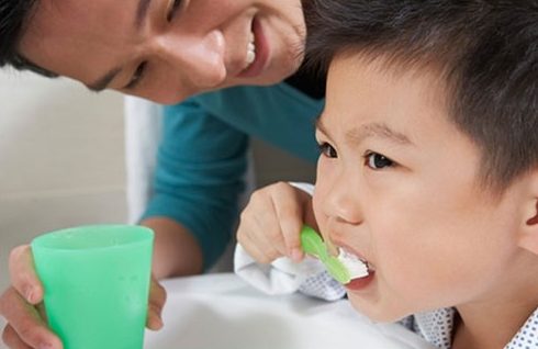 trẻ em có nên tẩy trắng răng không 3