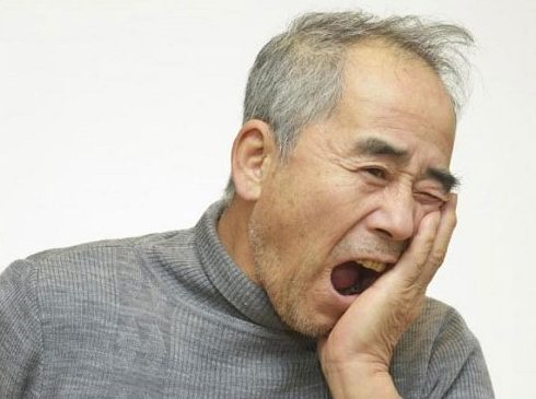 bệnh đau răng ở người già 3