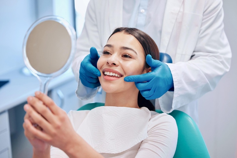 Việc làm răng cần có chỉ định từ bác sĩ chuyên môn