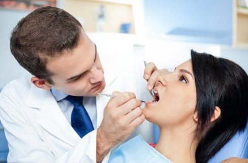 cách xử lý khi bị viêm nướu răng, sốt và nổi hạch3