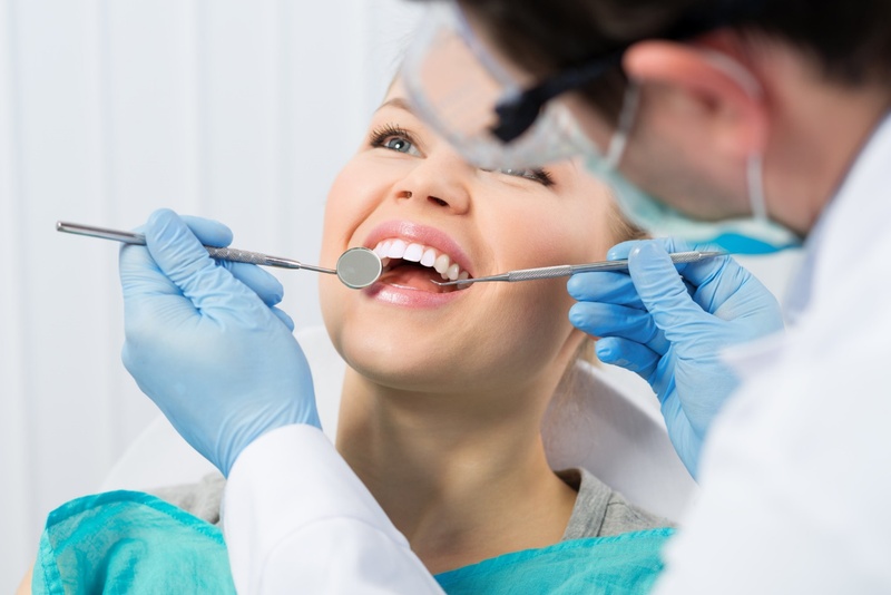 Thăm khám nha khoa định kỳ để kiểm tra tình trạng răng miệng