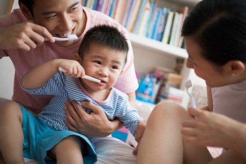 áp xe răng ở trẻ em
