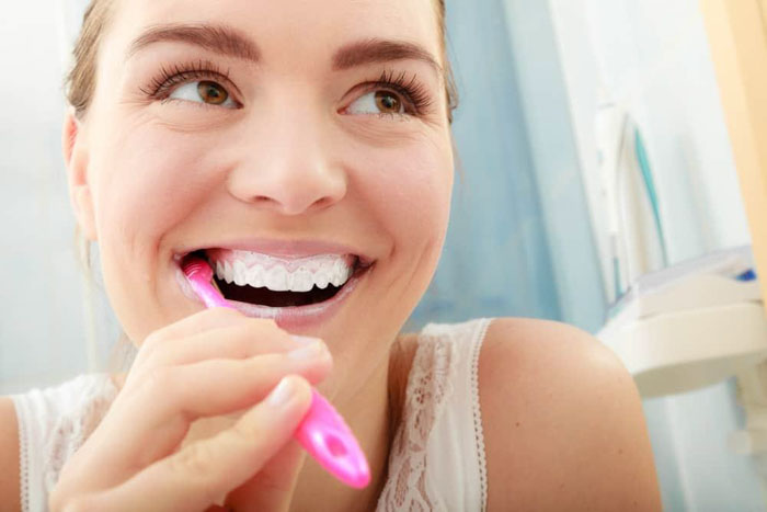 Chải răng trước hay sau khi đánh răng đều được
