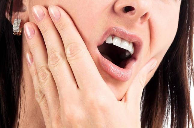 nhiễm trùng chân răng