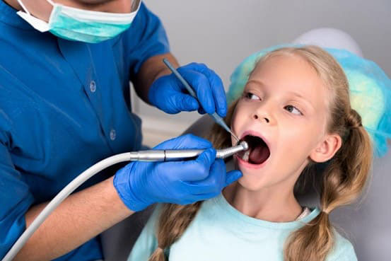bệnh sún răng ở trẻ em