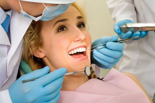 Việc nhổ bỏ răng khôn cần có sự chỉ định của nha sĩ