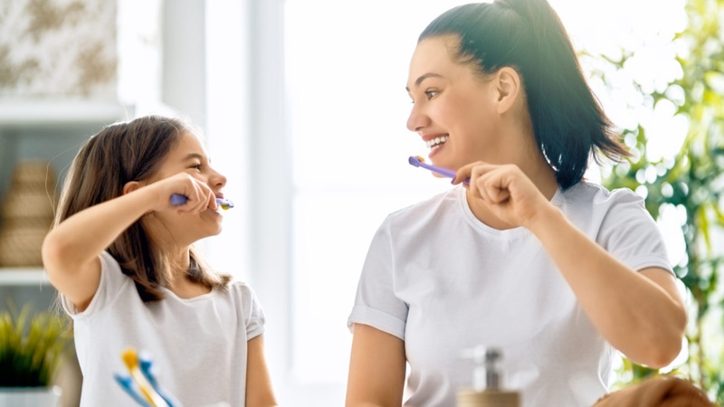 Giúp con xây dựng thói quen vệ sinh răng miệng khoa học