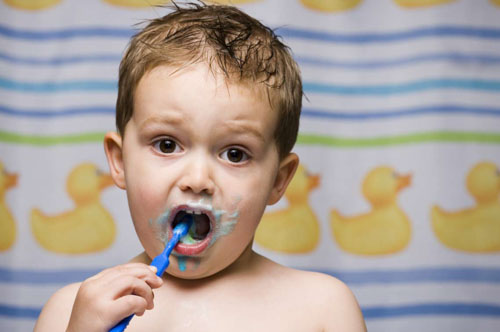 Nuốt kem đánh răng thường xuyên gây nhiều mối nguy hại cho trẻ