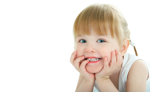 Trẻ em từ 2 - 5 tuổi rất khó để nhận biết có cười hở lợi không