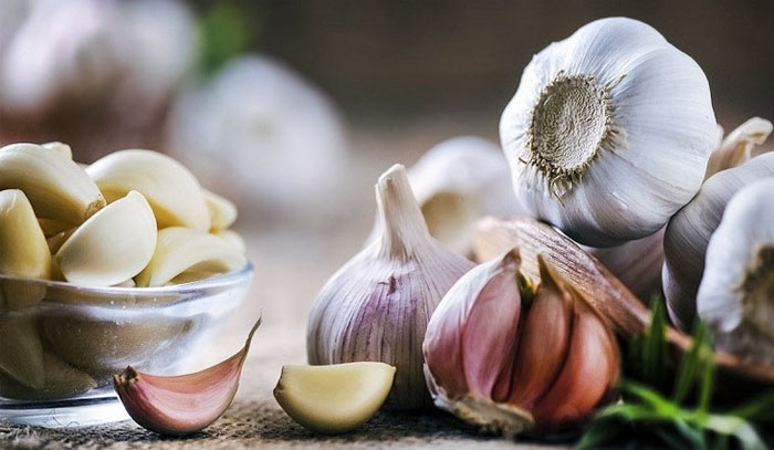 Có thể dùng tỏi để giảm đau răng sâu