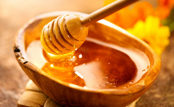 Dùng mật ong giảm đau do vết loét nhiệt miệng khá hiệu quả