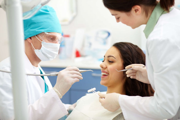 Khám răng định kỳ giúp tầm soát các bệnh răng miệng tốt hơn
