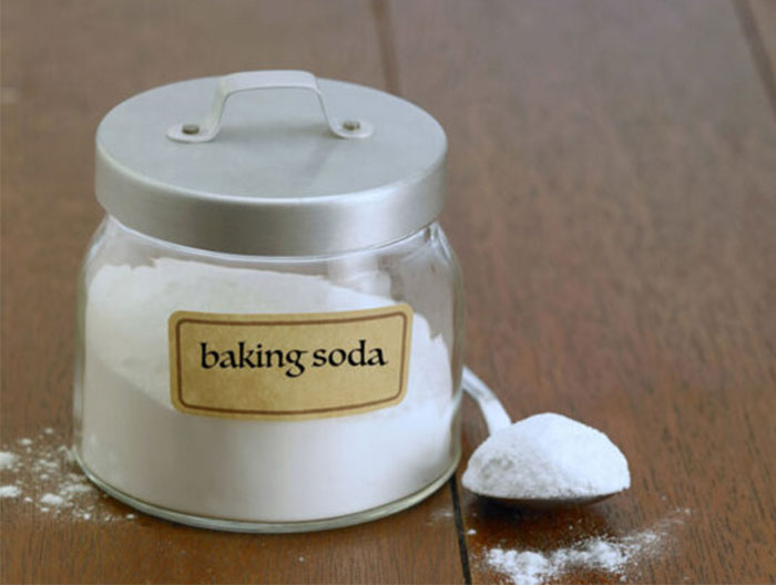 Baking soda cũng là nguyên liệu có thể dùng chữa nhiệt miệng