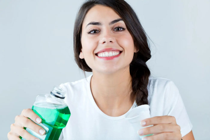 Nước súc miệng giúp nâng cao sức khỏe răng miệng