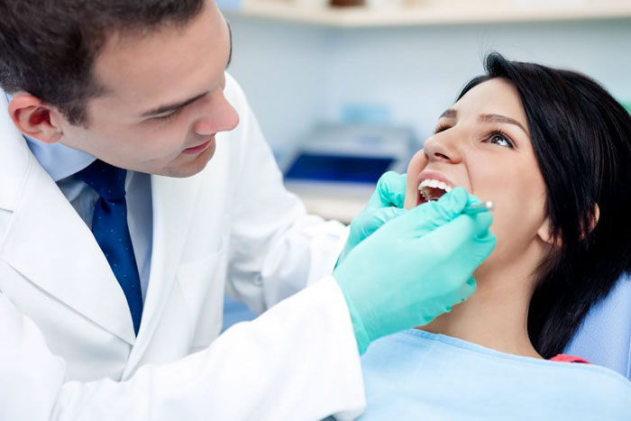 Gặp bác sĩ khi tình trạng nghiến răng kéo dài và thường xuyên