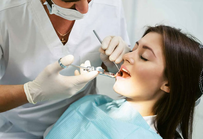 Nhổ răng khôn sẽ được gây tê trước nên hoàn toàn không có cảm giác đau nhức