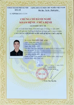 Chứng chỉ hành nghề số 029166/HNO-CCHN của bác sĩ Nguyễn Thế Anh. Chứng chỉ được cấp bởi cơ quan y tế có thẩm quyền, có màu nền sáng. Nội dung chính bao gồm tên bác sĩ, số chứng chỉ hành nghề, ngày cấp và chữ ký của người có thẩm quyền. Chứng chỉ này xác nhận khả năng hành nghề của bác sĩ Nguyễn Thế Anh trong lĩnh vực y tế.