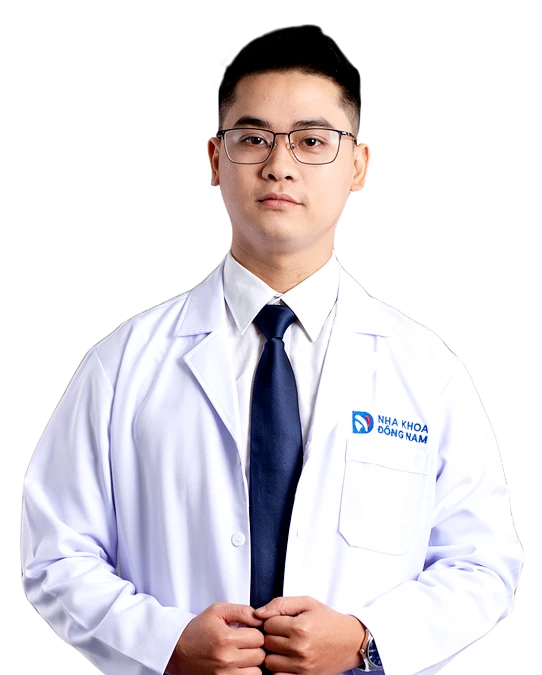 Bác sĩ Nguyễn Thế Anh là bác sĩ chuyên ngành Răng Hàm Mặt. Ông sở hữu chứng chỉ hành nghề số: 029166/HNO-CCHN và có chứng chỉ cấy ghép nha khoa từ Đại học Y Dược Thành Phố Hồ Chí Minh. Bác sĩ cũng có chứng chỉ kiểm soát nhiễm khuẩn từ Bệnh viện Trường Đại Học Y Hà Nội. Ông chuyên sâu trong các lĩnh vực cấy ghép Implant, phục hình sứ trên Implant, phục hình thẩm mỹ răng sứ – Veneer và tiểu phẫu nha khoa.