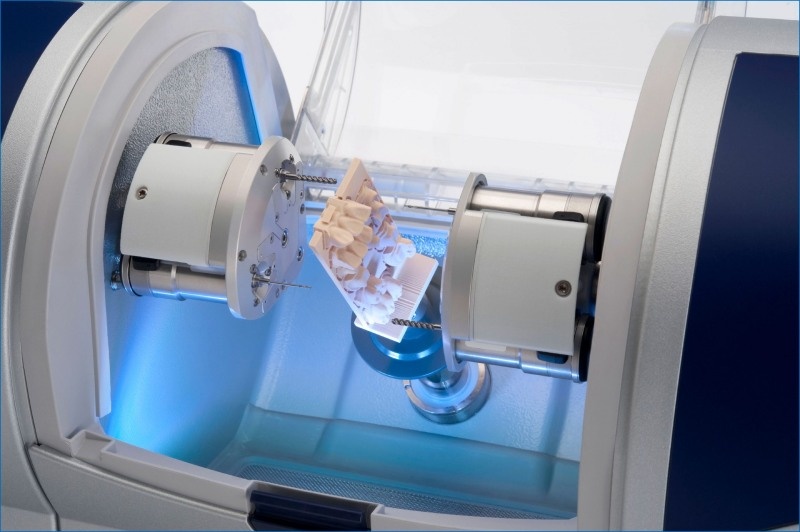 Công nghệ CAD/CAM đảm bảo chế tác răng sứ chính xác, form răng tinh tế