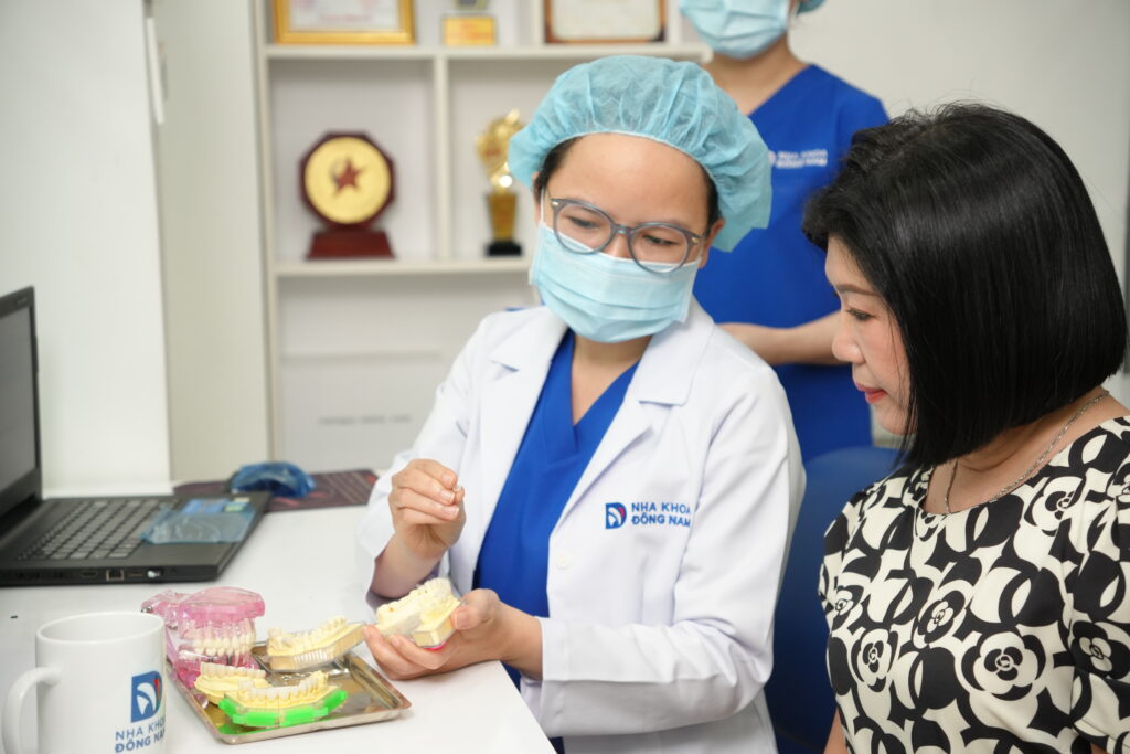 Nha khoa Đông Nam bọc răng sứ bảo tồn răng gốc